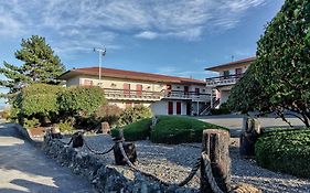 Islands Inn
